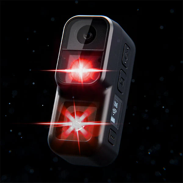 Fly6 Pro illuminated camera and safety light